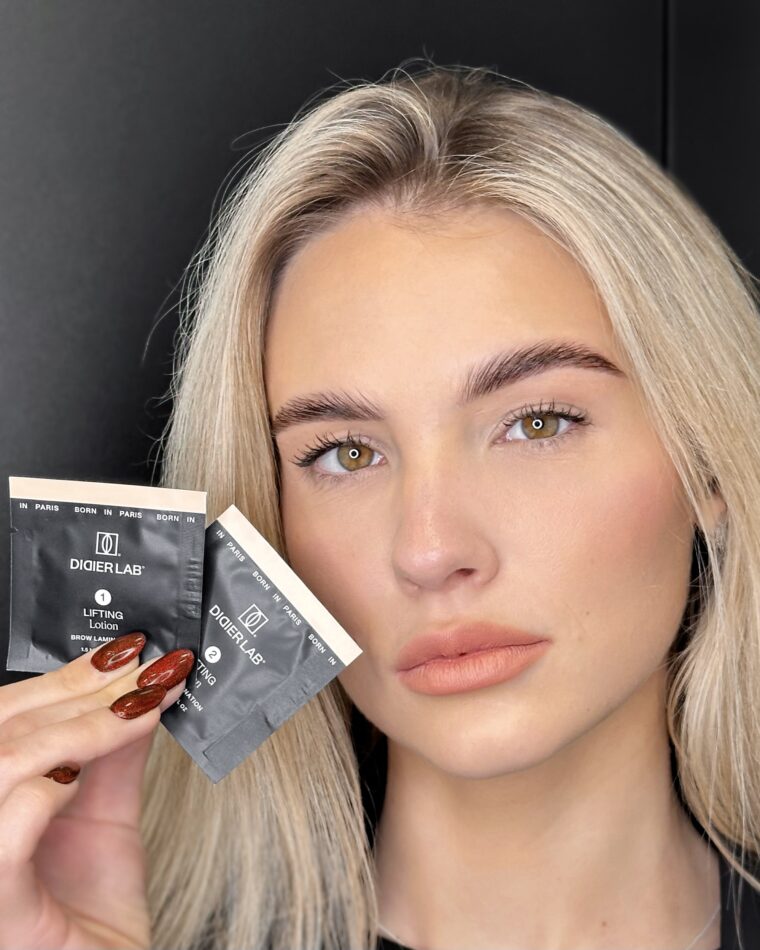 {"ARInfo":{"IsUseAR":false},"Version":"1.0.0","MakeupInfo":{"IsUseMakeup":false},"FaceliftInfo":{"IsChangeEyeLift":false,"IsChangeFacelift":false,"IsChangePostureLift":false,"IsChangeNose":false,"IsChangeFaceChin":false,"IsChangeMouth":false,"IsChangeThinFace":false},"BeautyInfo":{"SwitchMedicatedAcne":false,"IsAIBeauty":false,"IsBrightEyes":false,"IsSharpen":false,"IsOldBeauty":false,"IsReduceBlackEyes":false},"HandlerInfo":{"AppName":2},"FilterInfo":{"IsUseFilter":false}}